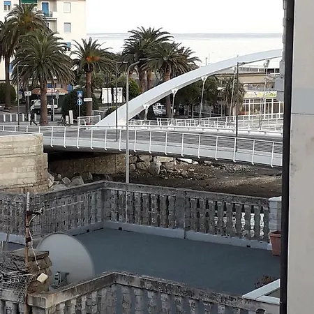 Riva House Apartment *